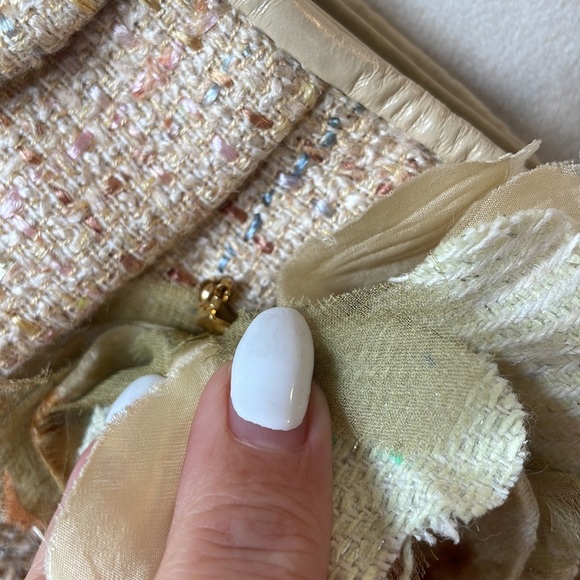 Violette Nozieres VINTAGE Tweed leather small pieces decorative flower pearls - Picture 5 of 17